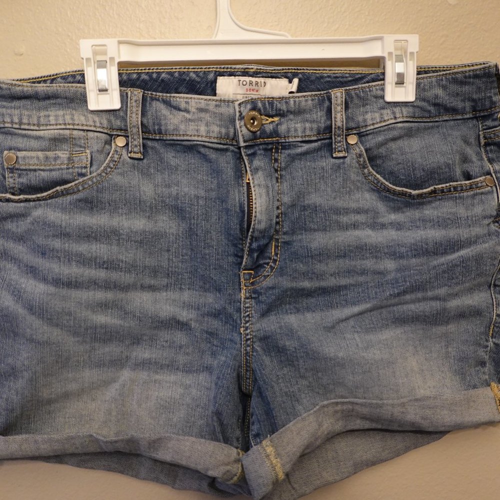 Torrid denim shorts